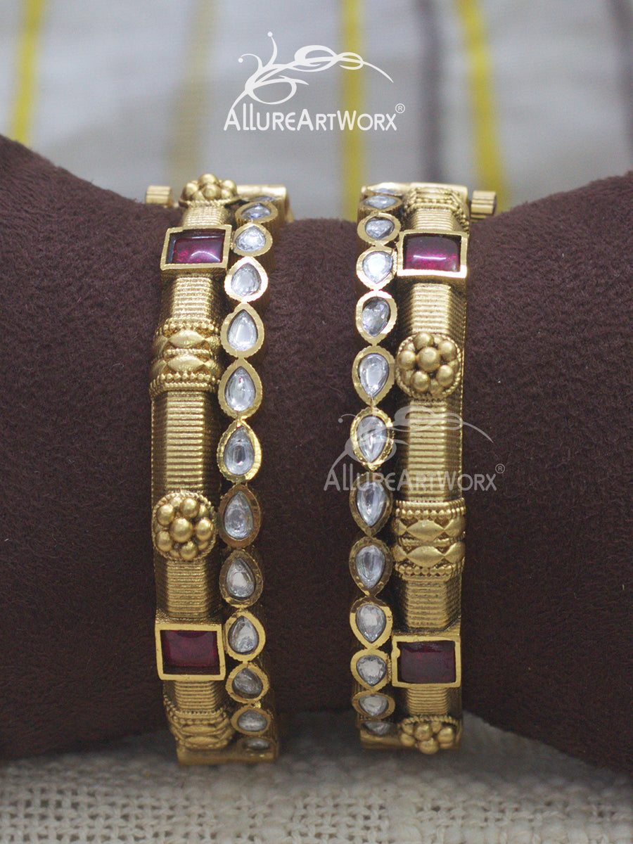 Trendy Bangles